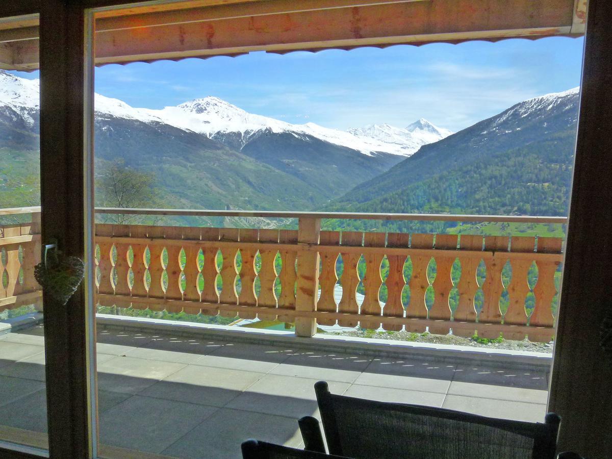 Mountain-View Chalet In Heremence With Terrace Eksteriør billede